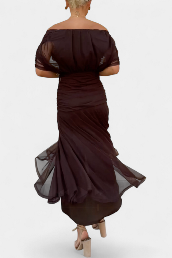 Helodia | Elegant Dress With V-Neckline