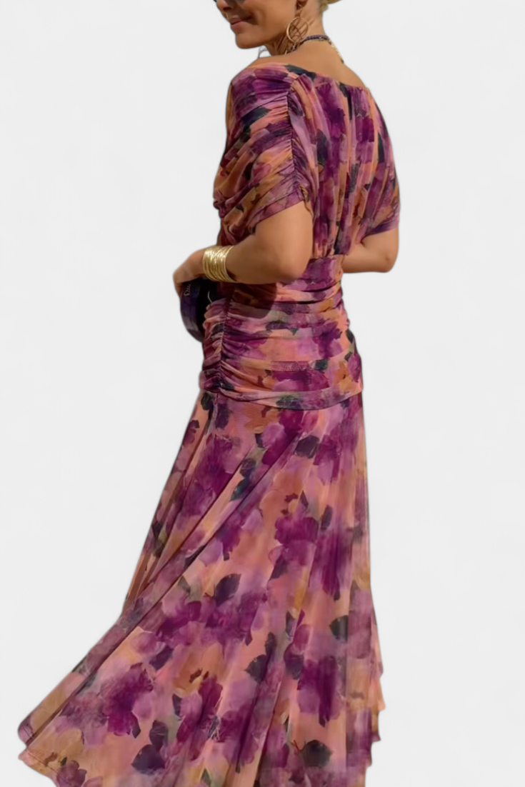 Helodia | Elegant Dress With V-Neckline