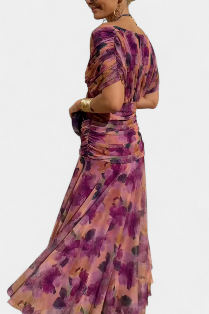 Helodia | Elegant Dress With V-Neckline