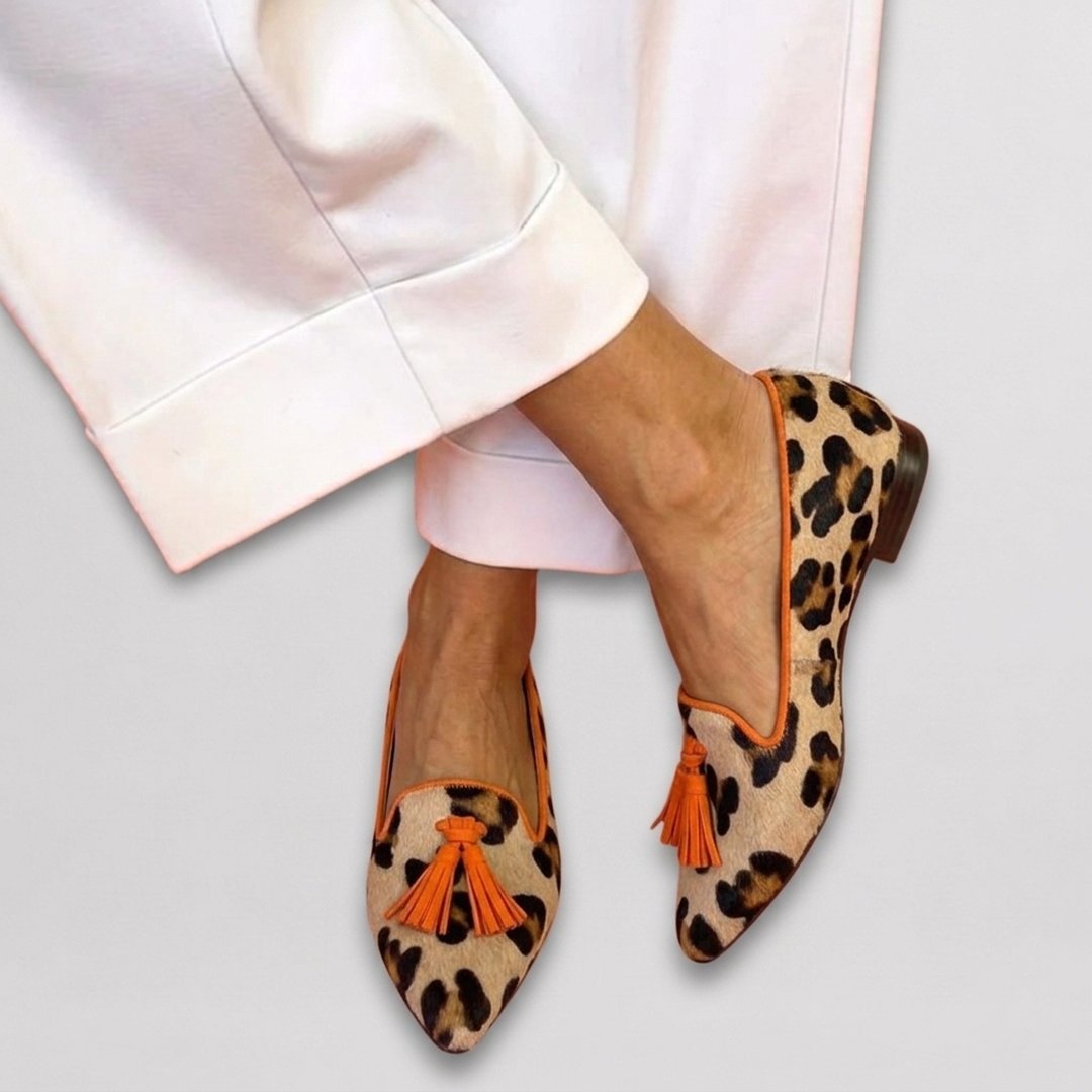 Demelza | Pointed Flats